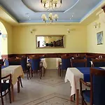 阿德里亚酒店