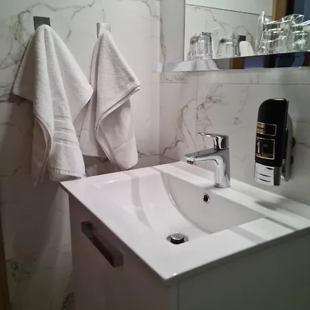 Hotel Adria 3*