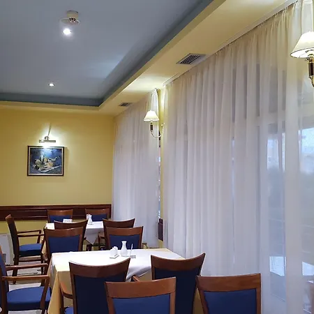 Hotel Adria 3*