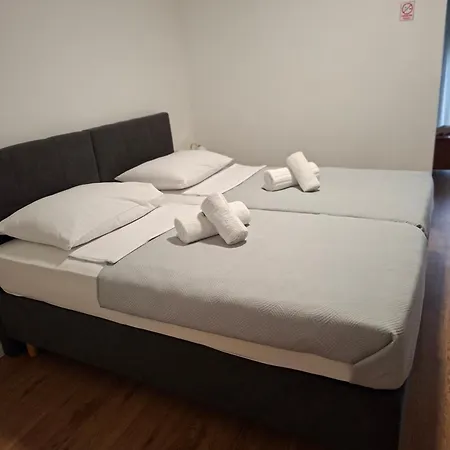 Adria Hotel Kaštela
