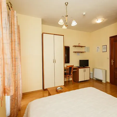 Adria Otel
