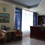 Adria מלון