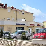 Adria מלון Kaštela