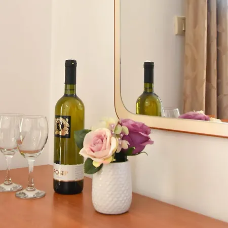 Adria Hotell