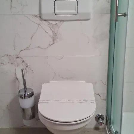 Adria Hotel 3*
