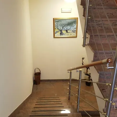 阿德里亚酒店