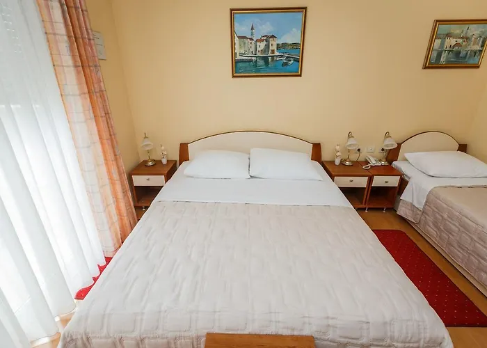 Adria Hotel Kaštela